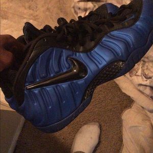 Blue foam posits